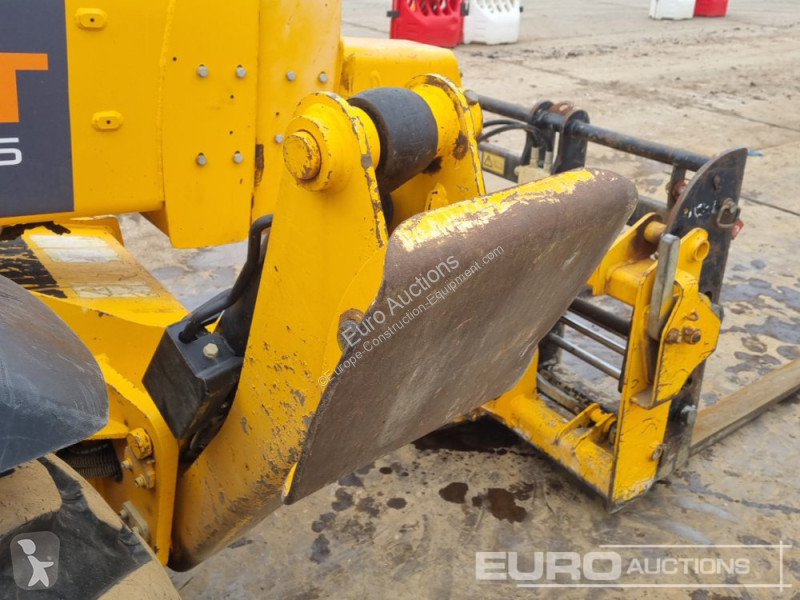 Teleskopický vozík JCB 540-140 Hi Viz