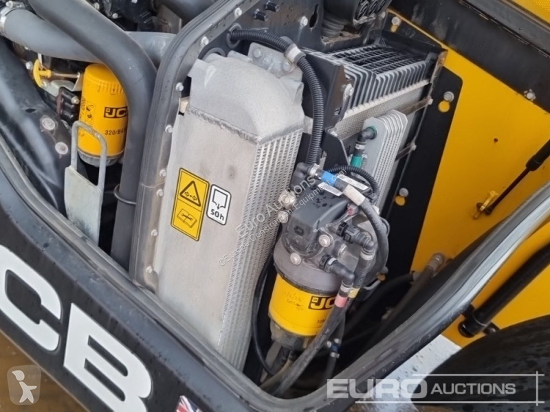 Teleskopický vozík JCB 531-70