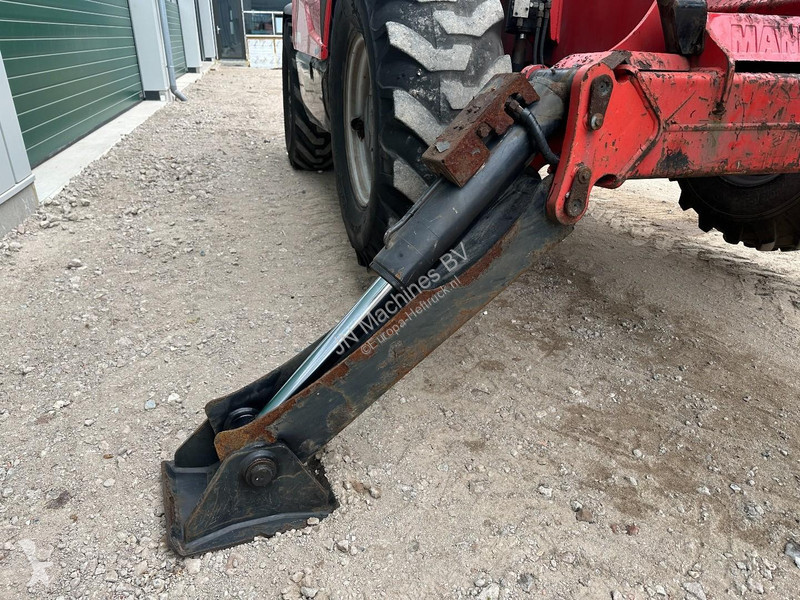 رافعة شوكية تلسكوبية Manitou