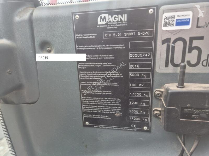 رافعة شوكية تلسكوبية Magni RTH 5.21 Smart D/C