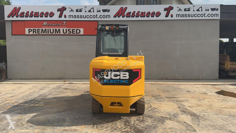 Sollevatori telescopici JCB 30-19E 4x2
