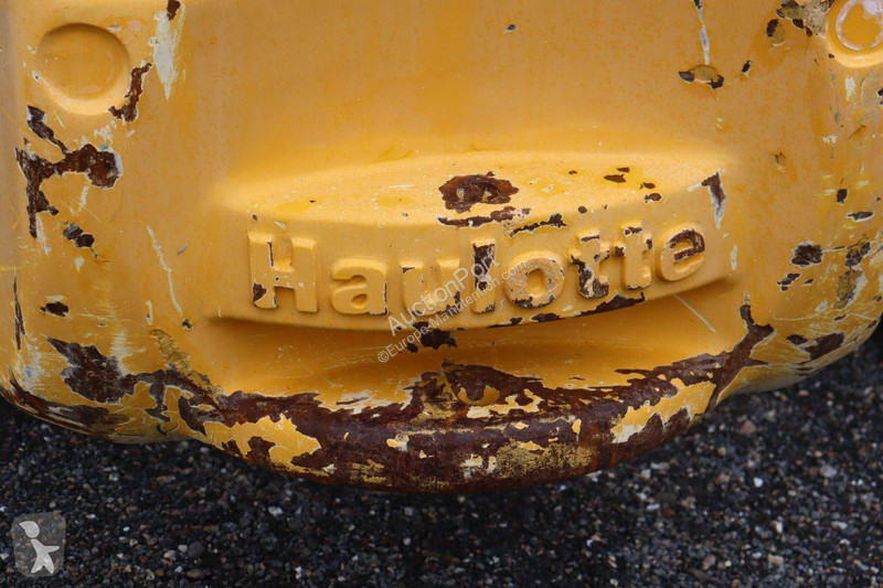 Телескопичен товарач Haulotte