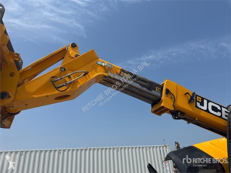 Chariot télescopique JCB