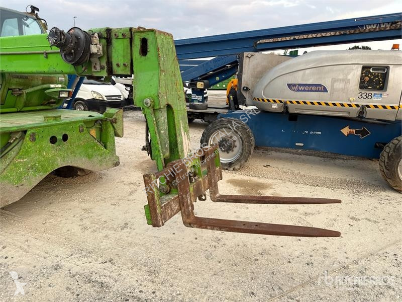 Încărcător telescopic Merlo ROTO 33.16KS