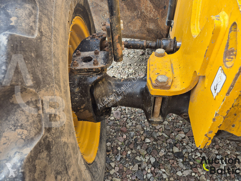 Teleszkópos targonca JCB
