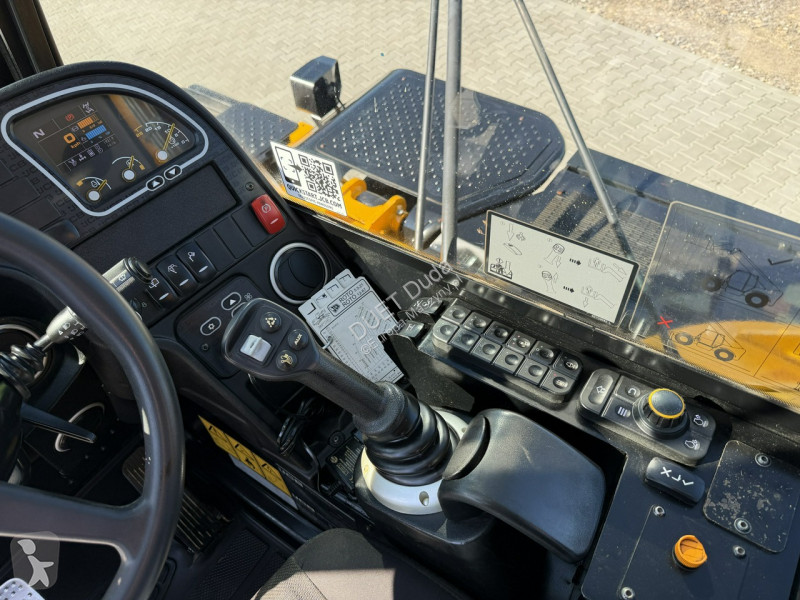 Chariot télescopique JCB 555P210R SV ROTO 55.21...
