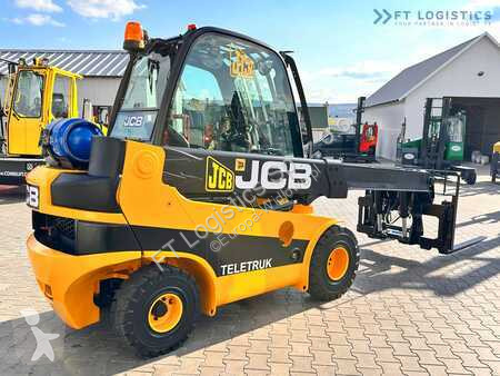 Încărcător telescopic JCB