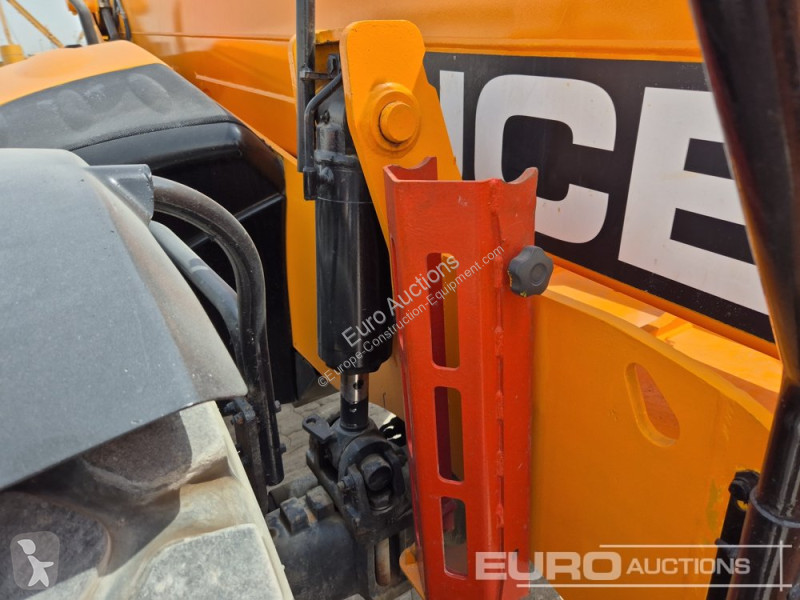 رافعة شوكية تلسكوبية JCB 540-200