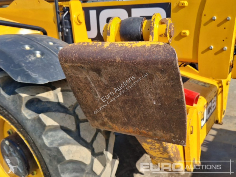 رافعة شوكية تلسكوبية JCB 540-140 Hi Viz