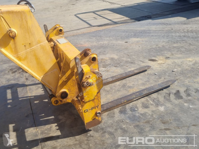 رافعة شوكية تلسكوبية JCB 540-140 Hi Viz