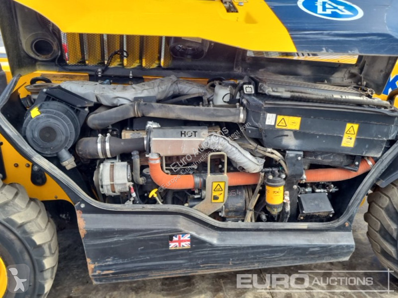 Teleskopický vozík JCB 525-60 Hi Viz