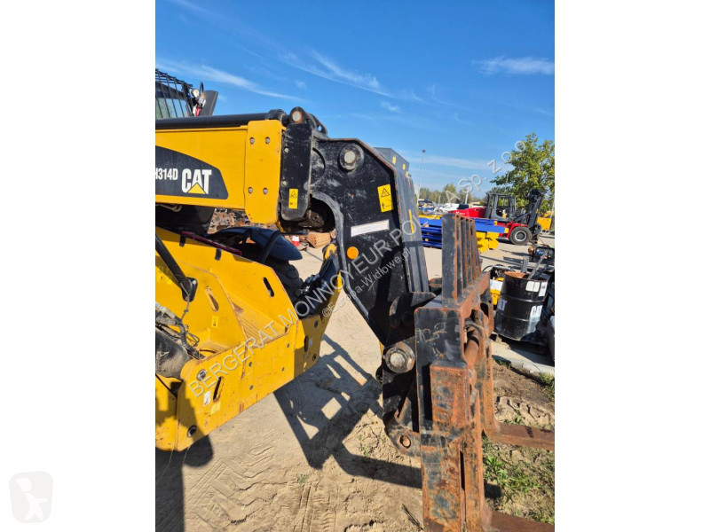 Chariot télescopique Caterpillar TH314D
