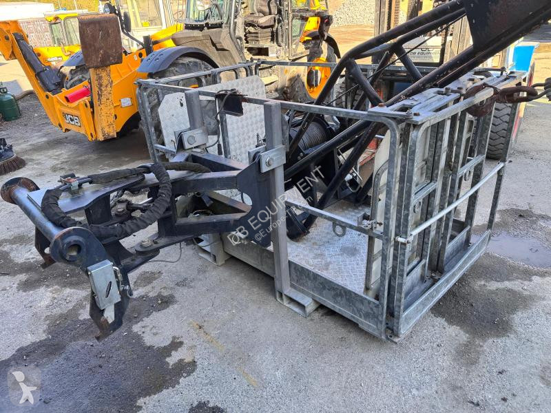 رافعة شوكية تلسكوبية Manitou  MRT 2150...