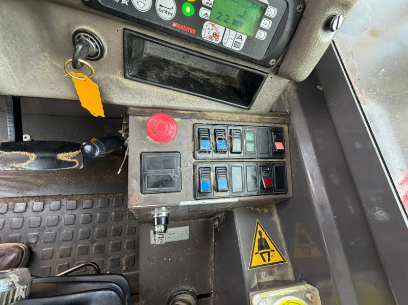 Teleskoplastare Manitou - Rotating telehandler...