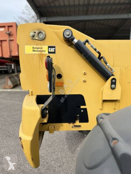 Teleskopický vozík Caterpillar TH360B