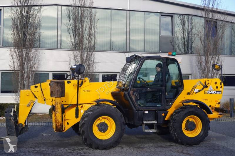 Încărcător telescopic JCB 540-200