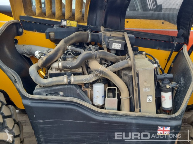 رافعة شوكية تلسكوبية JCB 540-140 Hi Viz