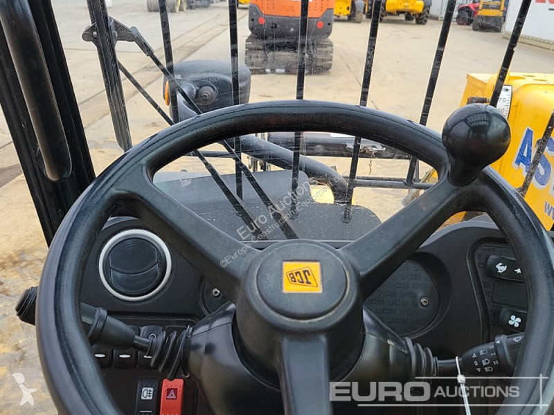 Încărcător telescopic JCB 525-60 Hi Viz