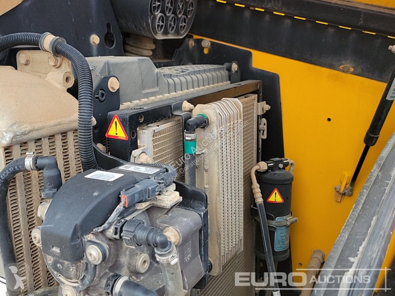 رافعة شوكية تلسكوبية JCB 540-140 Hi Viz