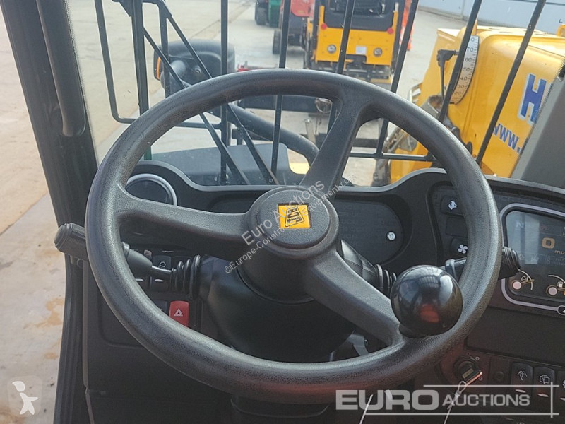 Teleskopický vozík JCB 525-60 Hi Viz