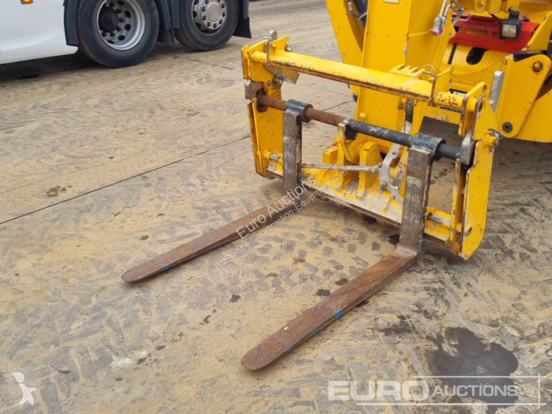 Teleskopický vozík JCB 540-170