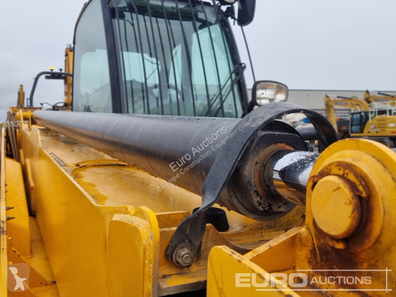 Teleskopický vozík JCB 535-140 Hi Viz
