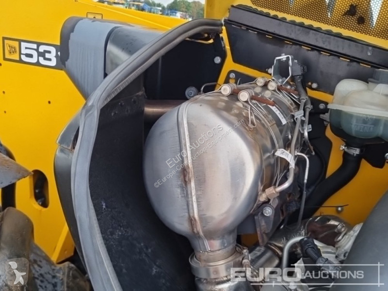 Teleskopický vozík JCB 531-70