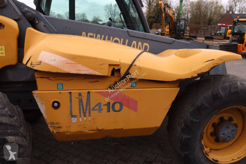 Телескопичен товарач New Holland LM 410