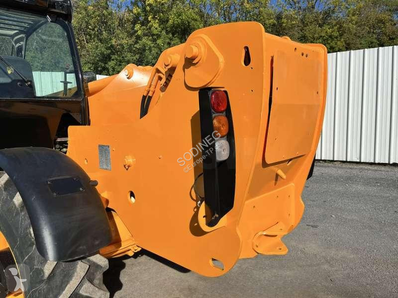 Chariot télescopique JCB