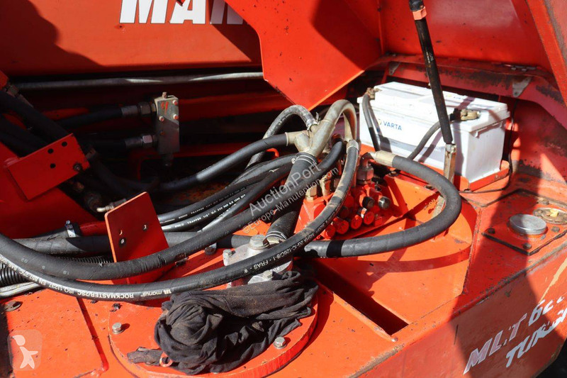 Chariot télescopique Manitou MLT626T