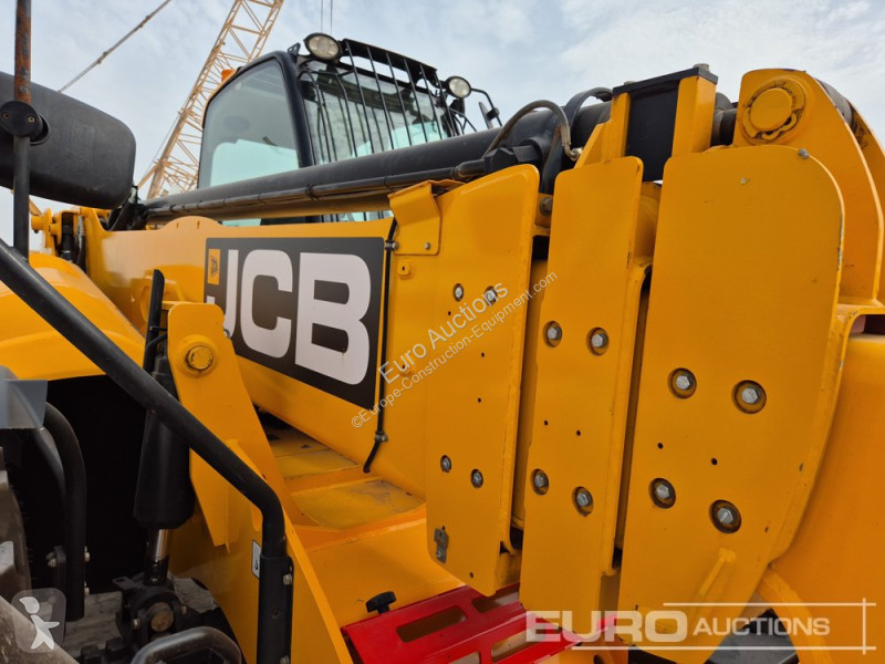 رافعة شوكية تلسكوبية JCB 540-170