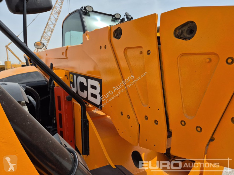 رافعة شوكية تلسكوبية JCB 540-200