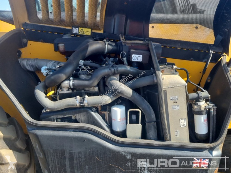 رافعة شوكية تلسكوبية JCB 540-140 Hi Viz