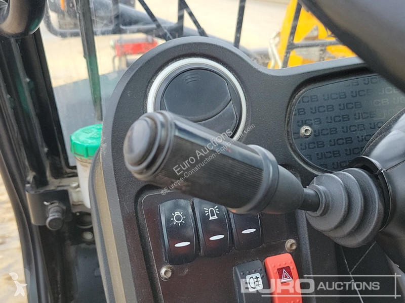Încărcător telescopic JCB 525-60 Hi Viz