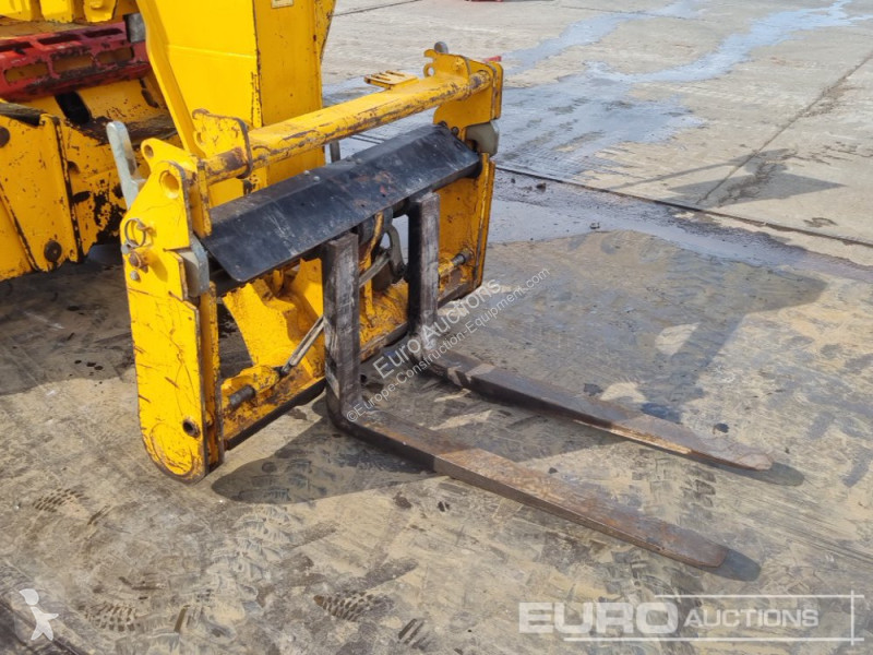 Teleskopický vozík JCB 540-170