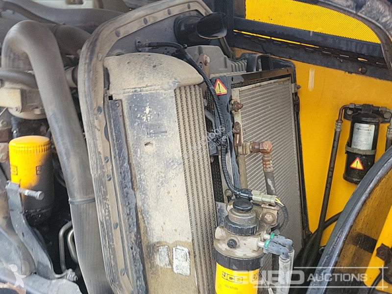 Teleskopický vozík JCB 535-140 Hi Viz