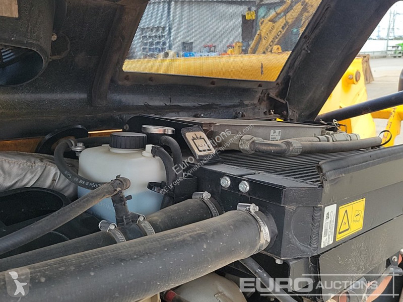 Teleskopický vozík JCB 525-60 Hi Viz