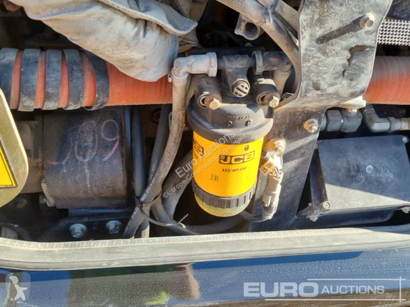 Teleskopický vozík JCB 525-60 Hi Viz