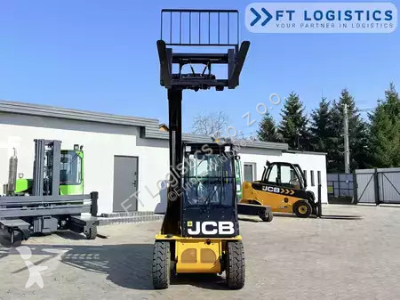 Teleskopický manipulátor JCB