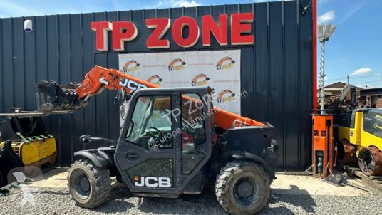 Teleskopický manipulátor JCB 525-60 t4 à 32 900...