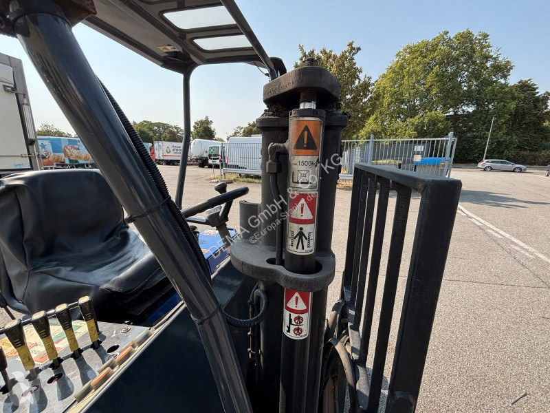 Teleskopisk truck  F3 151...
