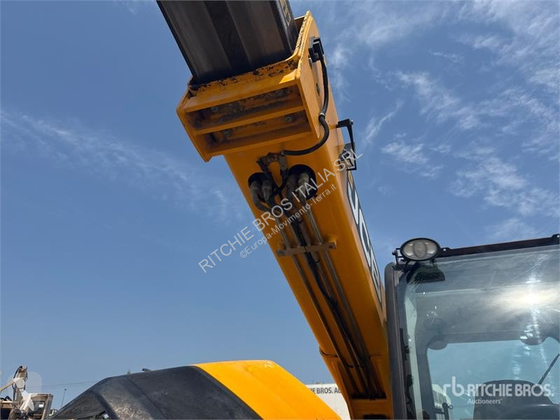 Chariot télescopique JCB