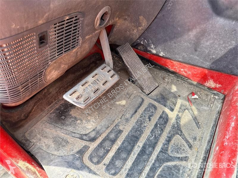 Телескопічний навантажувач Manitou Telehandler...