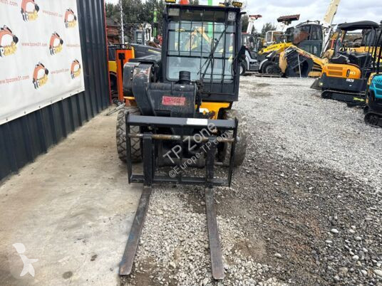 Chariot télescopique JCB