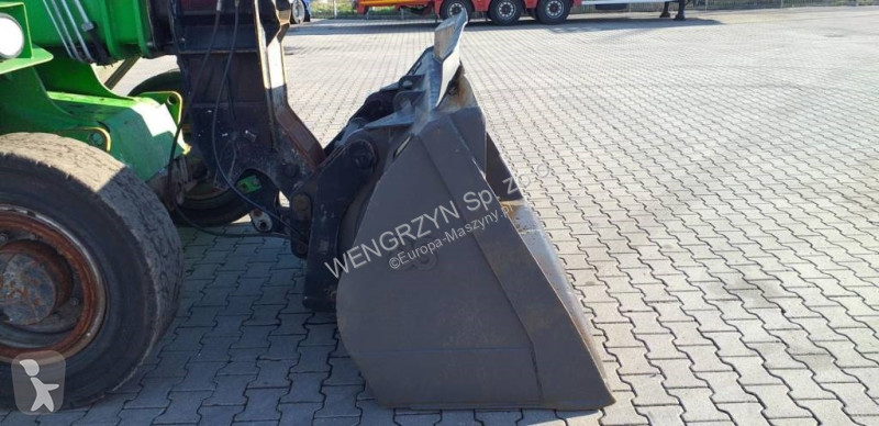 Teleskopický vozík Sennebogen 305