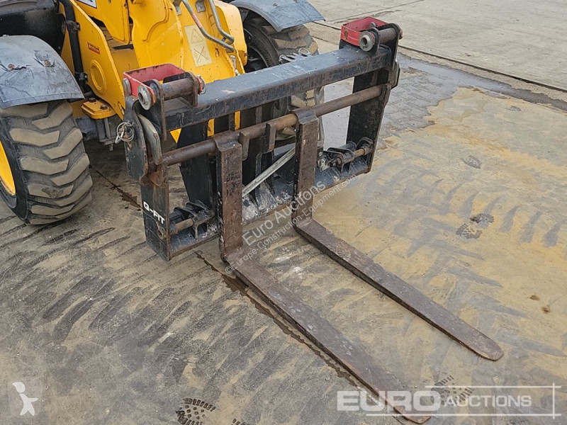 Încărcător telescopic JCB 525-60 Hi Viz
