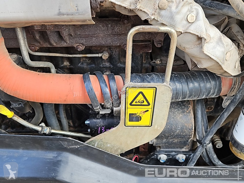 Teleskopický vozík JCB 525-60 Hi Viz