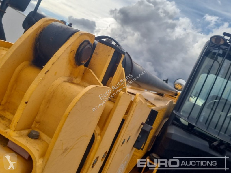 Teleskopický vozík JCB 540-170