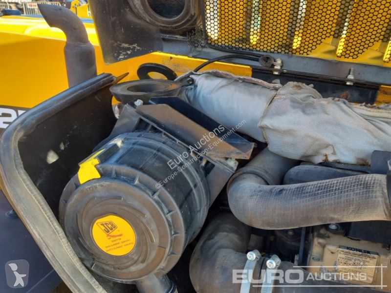 Teleskopický vozík JCB 525-60 Hi Viz