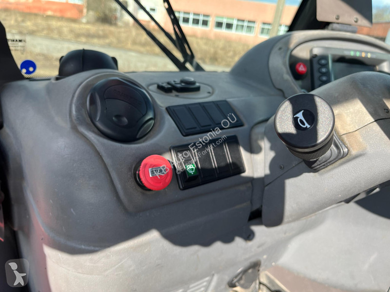 Teleskopisk truck Manitou MRT 3050 WINCH + HOOK...
